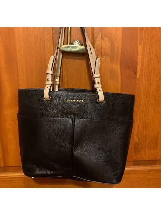 Michael Kors Handbags - Michael Kors Black Leather Tote Bag